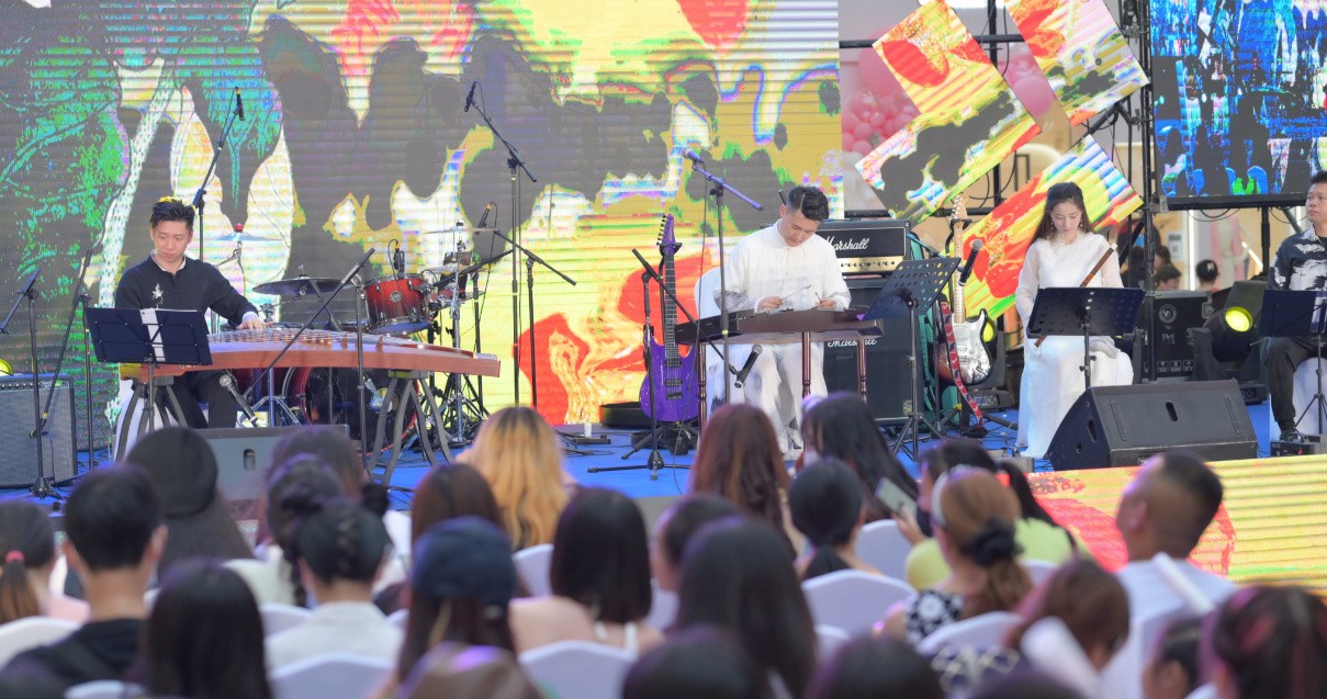 成都MG不朽情缘Discovery